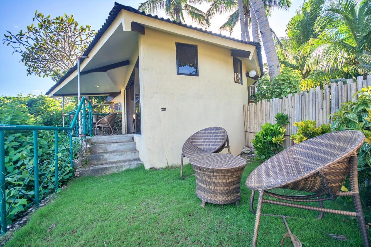 Ralph's Place 3*