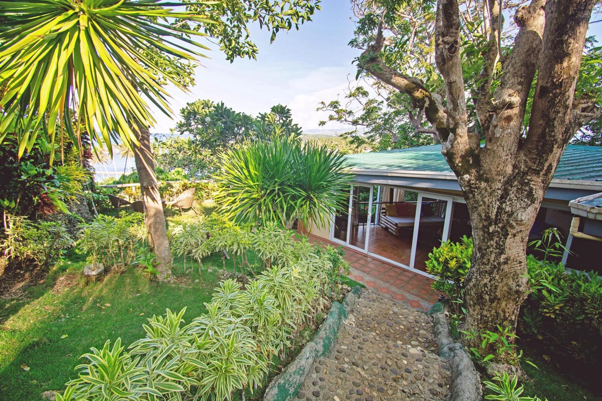 Resort Ralph's Place