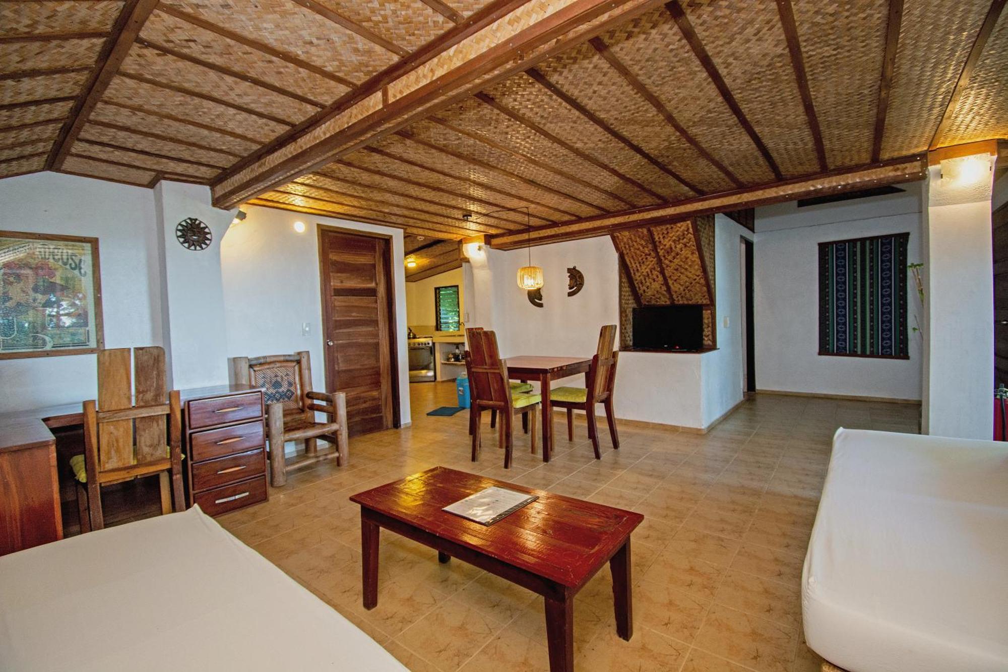 Resort Ralph's Place 3*